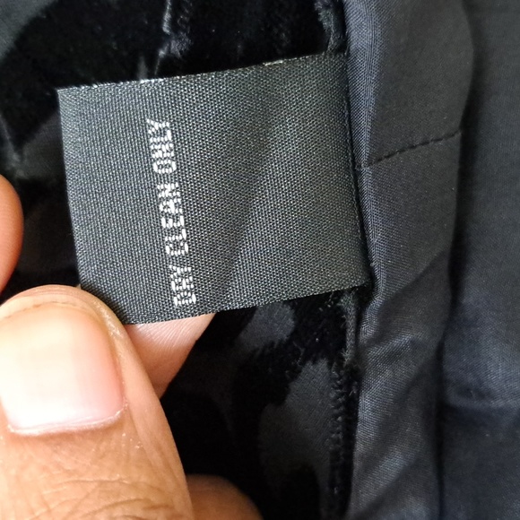 Black Velvet-ish Cape One Size - Picture 4 of 16